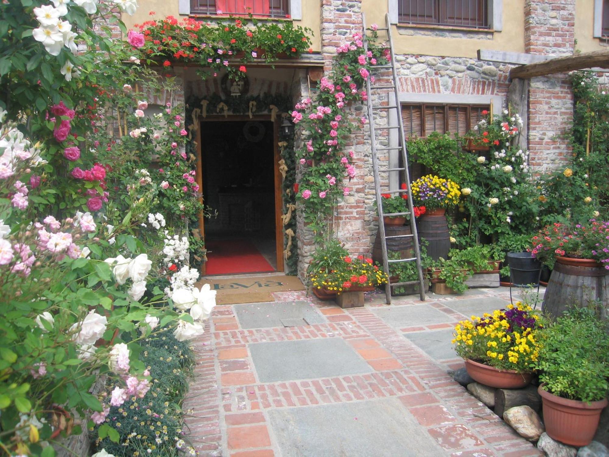 La Via' Bed & Breakfast Cavour Ngoại thất bức ảnh